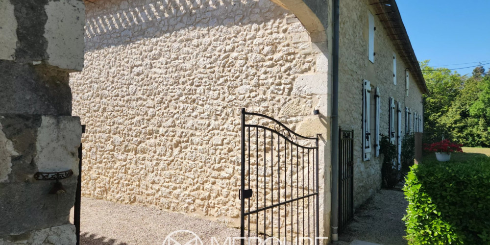 maison à PESSAC SUR DORDOGNE (33890)